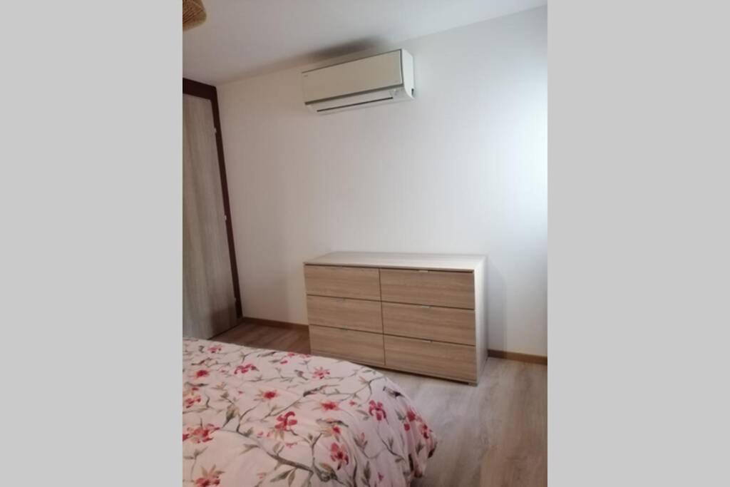 Charmant Appartement Avec Terrasse Pont-de-lʼIsère Exteriér fotografie